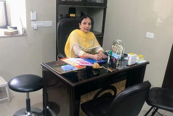 Dr. Manpreet Isser